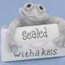 frog_sealed_kiss_45350