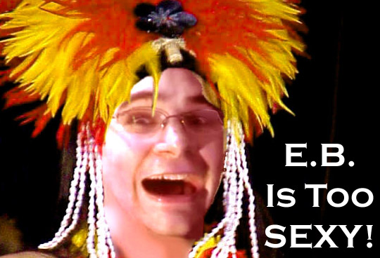 02-EBdoesthehula-closeup