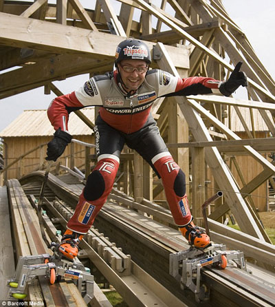 Fred_Bedderhead-roller-coaster-guy-01