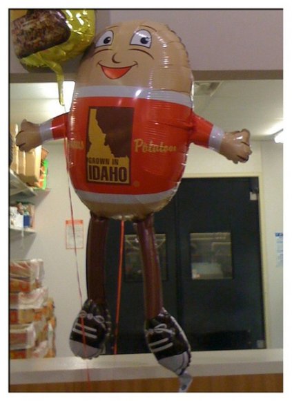 HeliumFan-mutt_potato_balloon