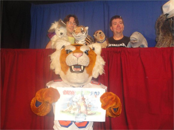 Furry  Mike - paw pet live