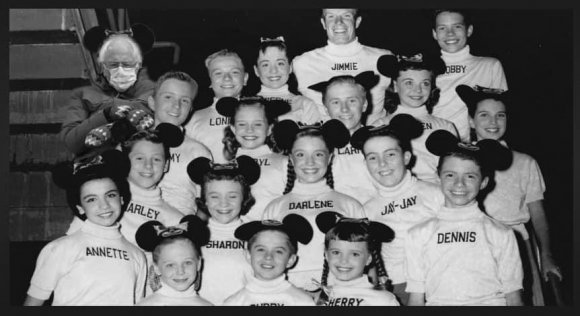 Mutt - FE8A37C7-43B7-4EFC-AA41-2112767BDD40